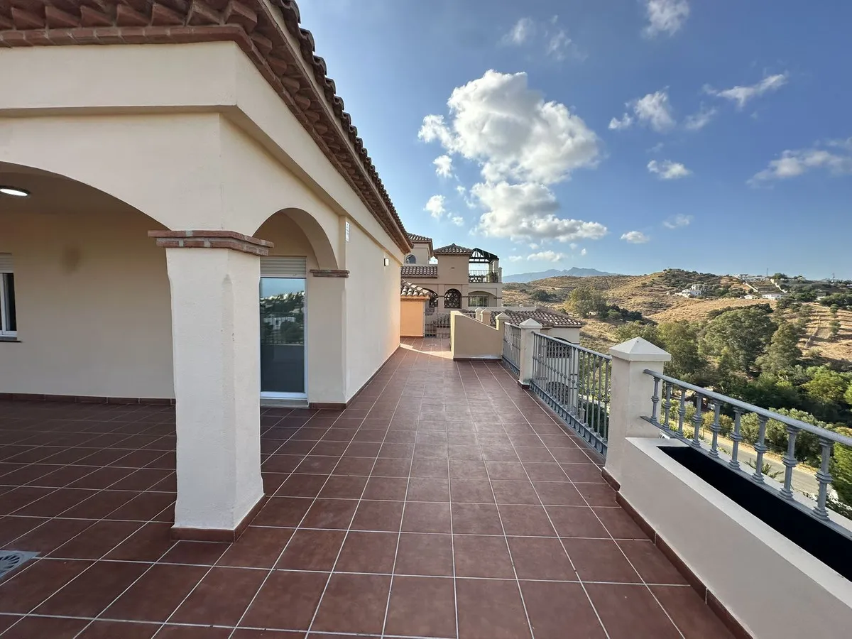 87263628-3a92-4833-84bd-f08515334c7d