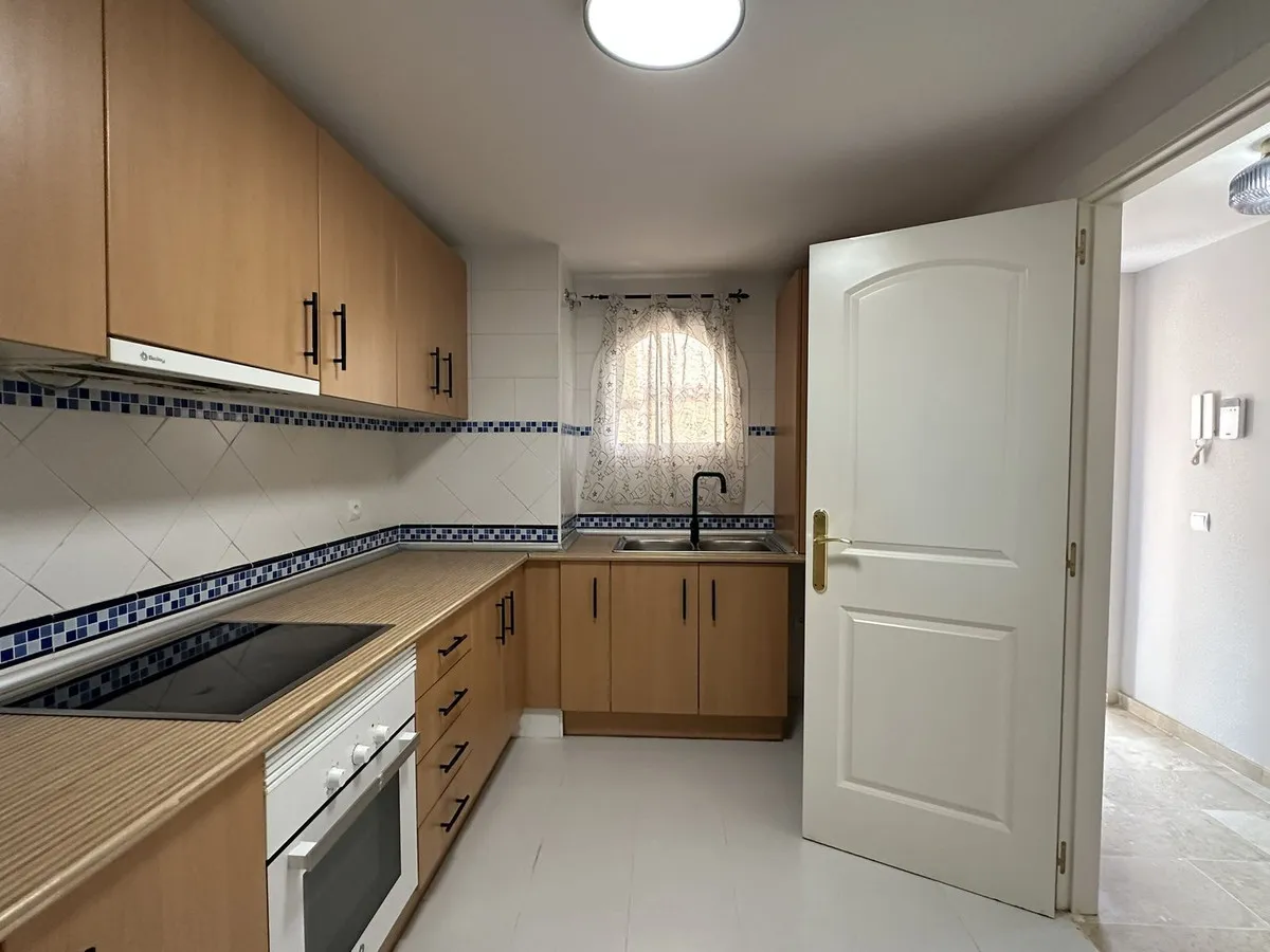 8b5cd519-a704-42a3-bcd1-11de3be1b050