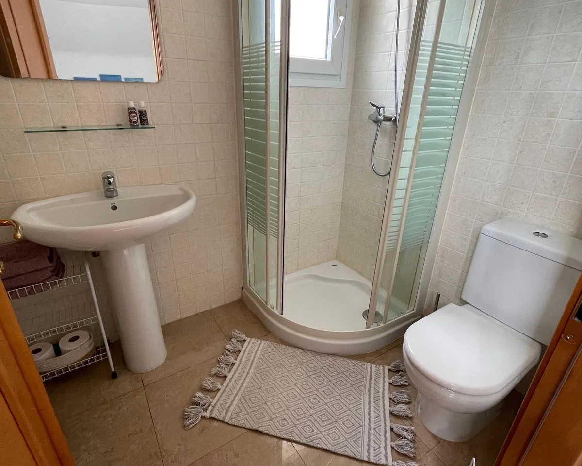 c887726c-c0df-400c-8259-5a30c8755748