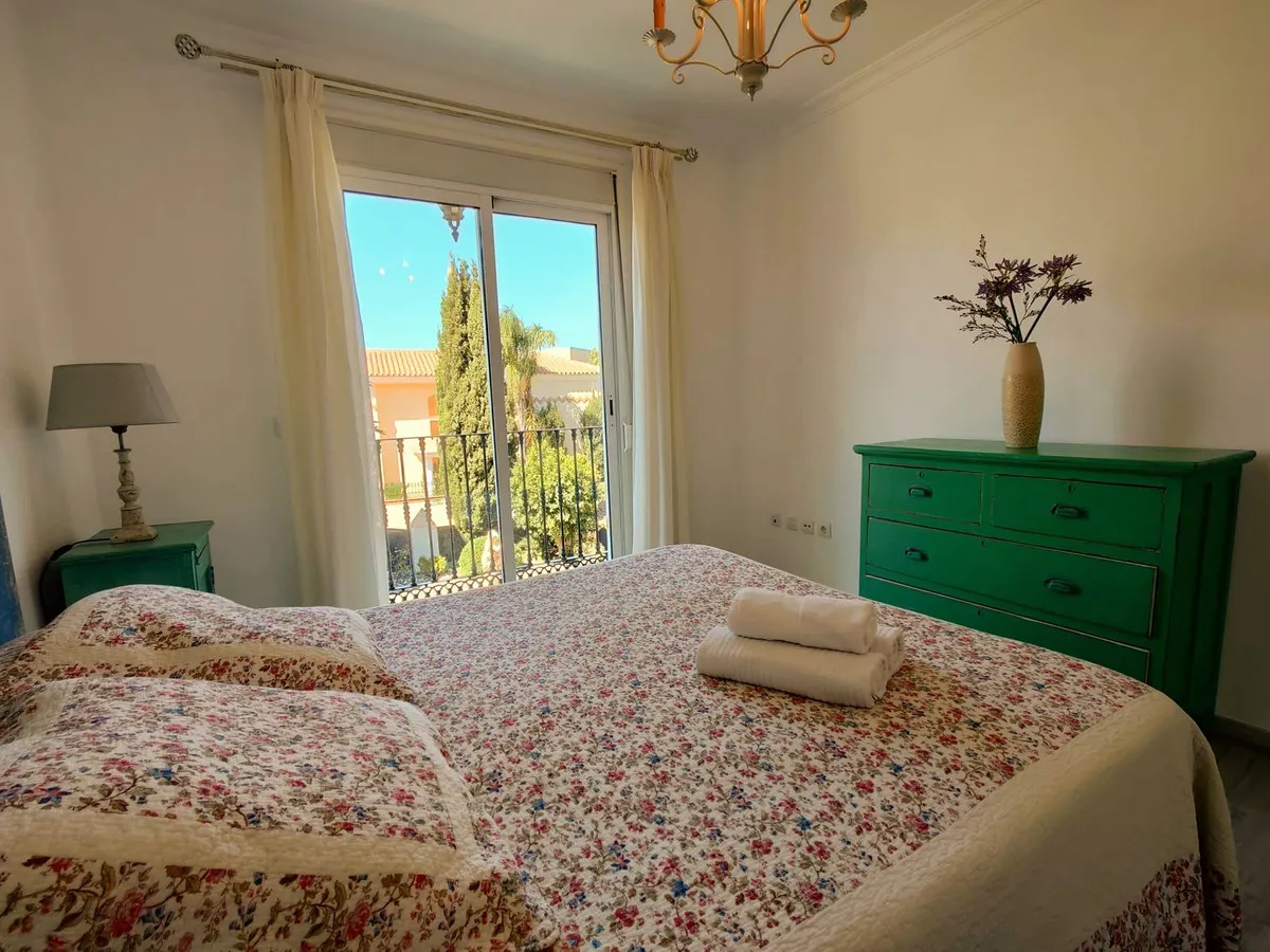 07b4c7f0-e440-4e96-b37b-79f5a2816fe8