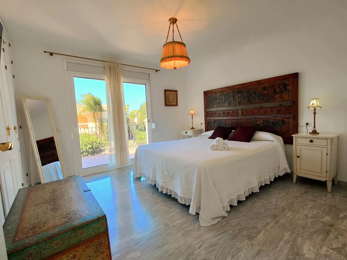 9be2e2e5-325e-4682-ab09-44b97393cae8