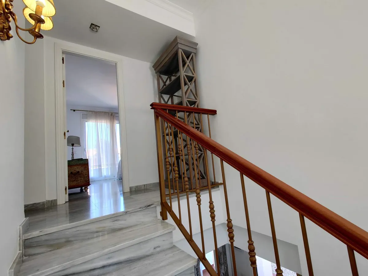 ef686a96-5643-4768-97c3-a64f594c10b7