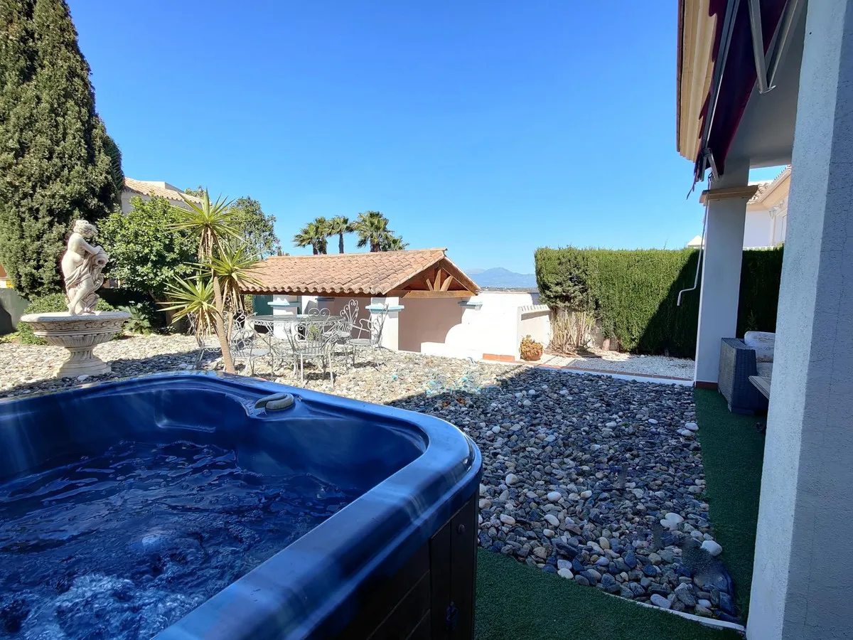 f4086ec1-ab23-49cf-b7e1-c17dfa1f9458