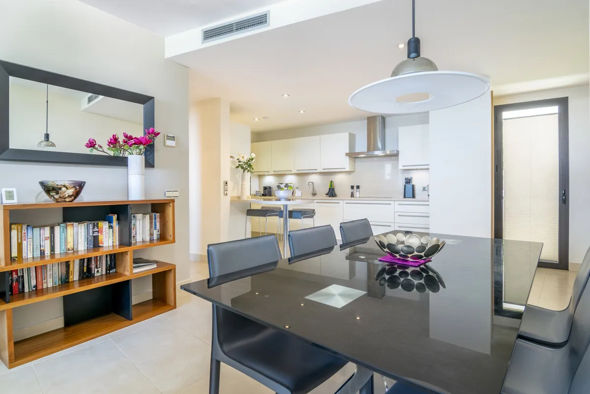 3c60edd6-b923-43b3-8cf8-e8dfd902c7bc