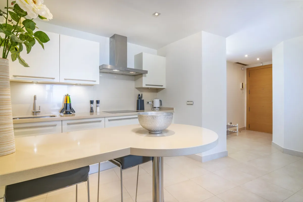 64459443-5c32-425a-97fe-e23f3ba1c051