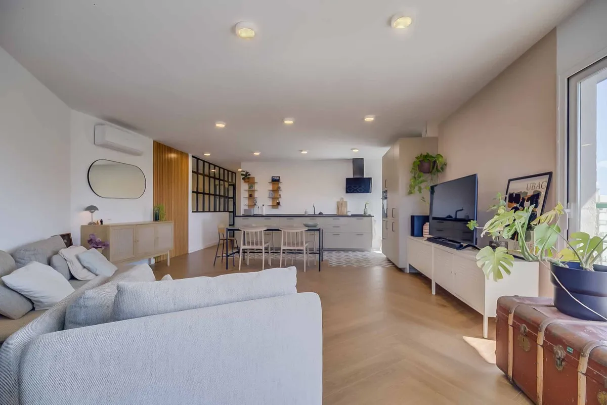 7cafb714-a590-4b32-8d93-df7ab4a24f89