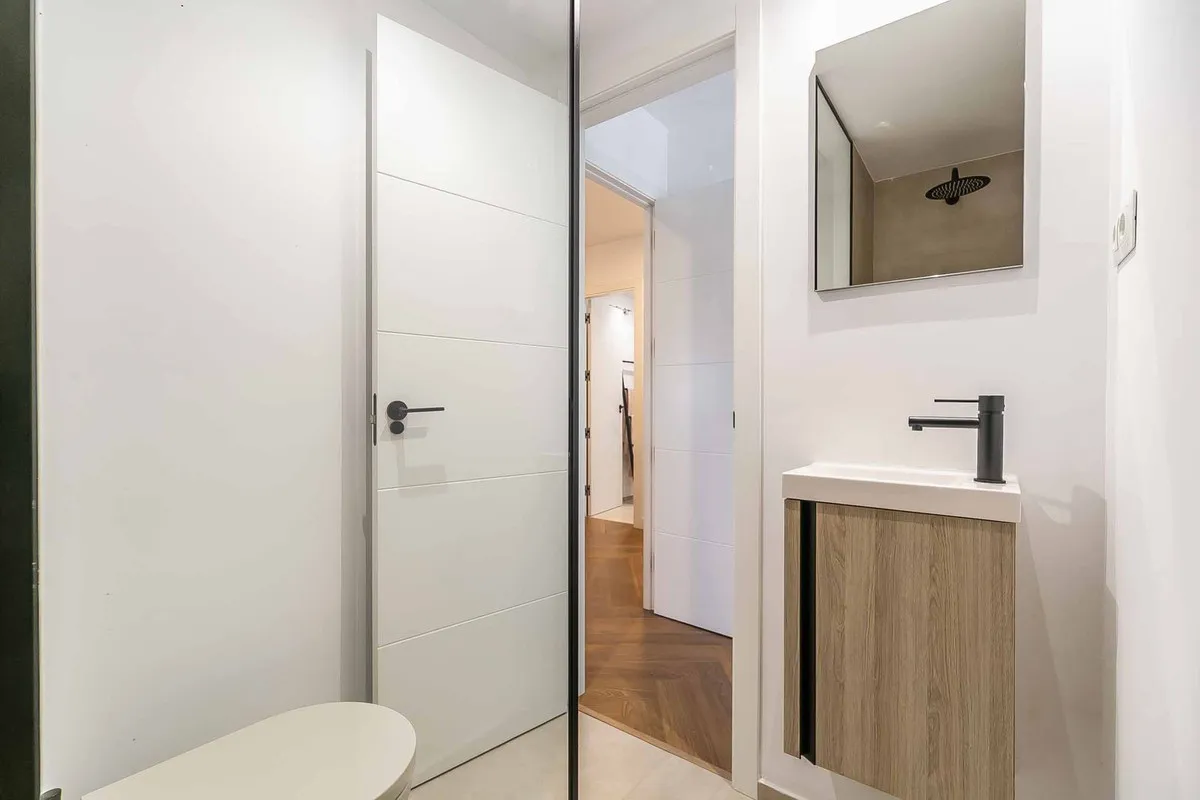 a23967bd-e2e5-4972-8fe0-bd79e096b502