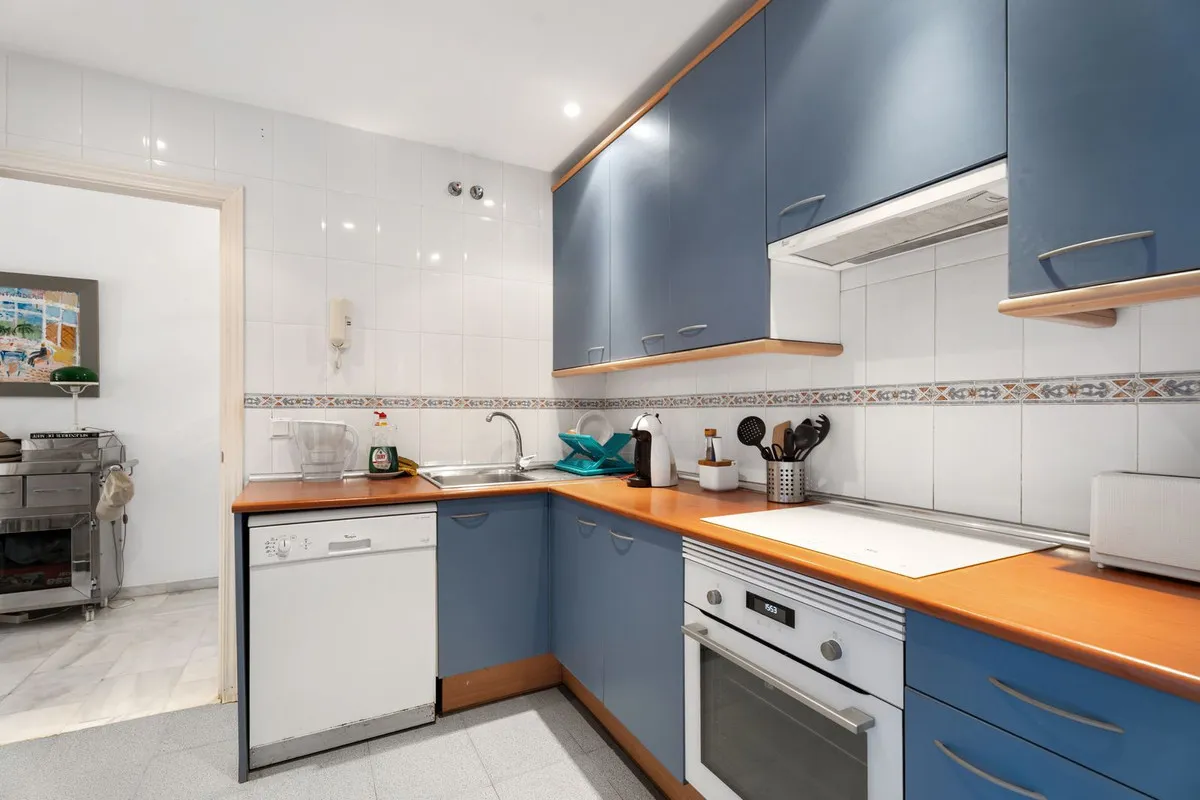 cc6a9aad-957e-4436-bccb-2d4cd8b17c9a