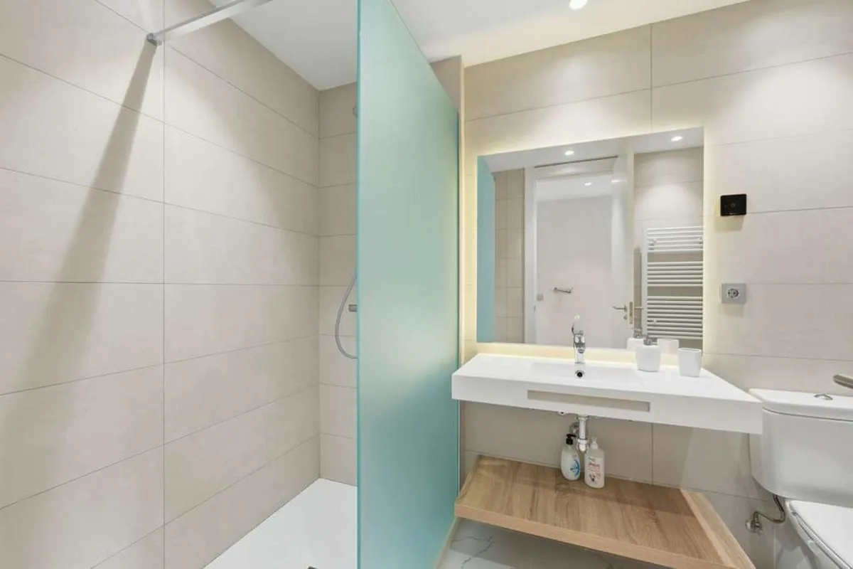 f8c05afe-7d07-42e2-ba7a-57c40e2cf7b1