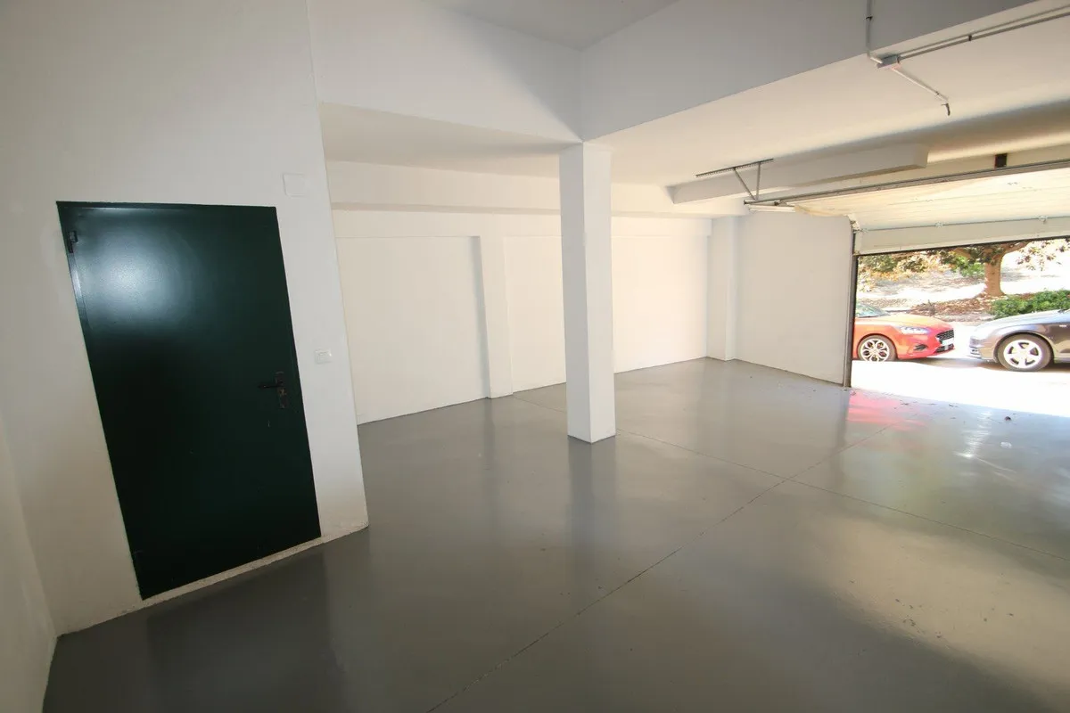 a7283b16-ca59-485f-8dc2-e3fa2fd45e1f