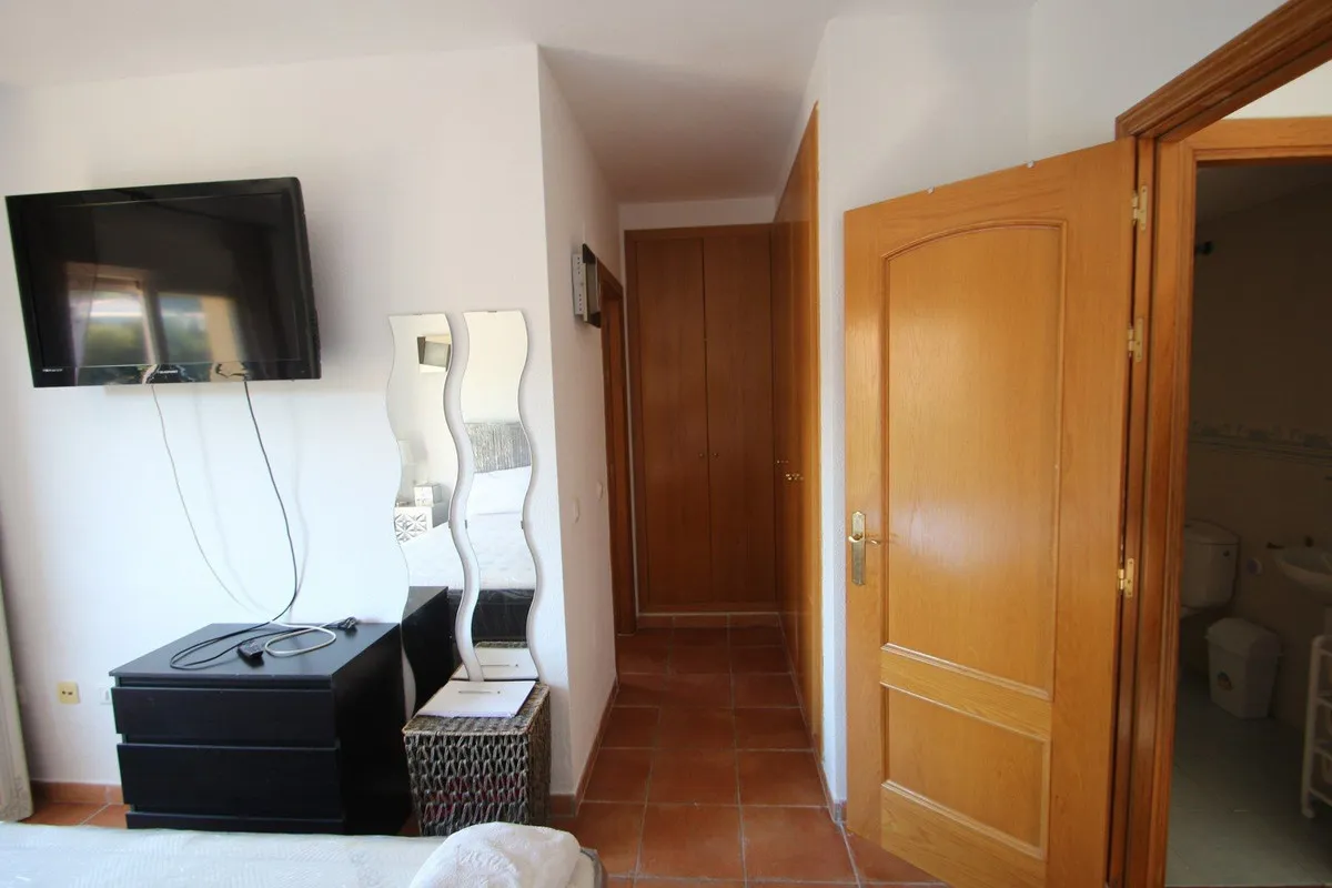 d081d327-9372-4cb8-8b2a-1adc43dfdcba