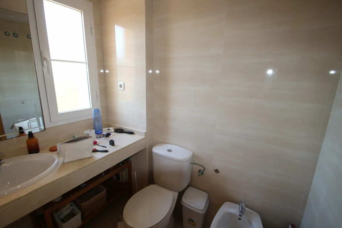 f7f5a62b-7e1e-4732-ba3f-9f9b64d006fb