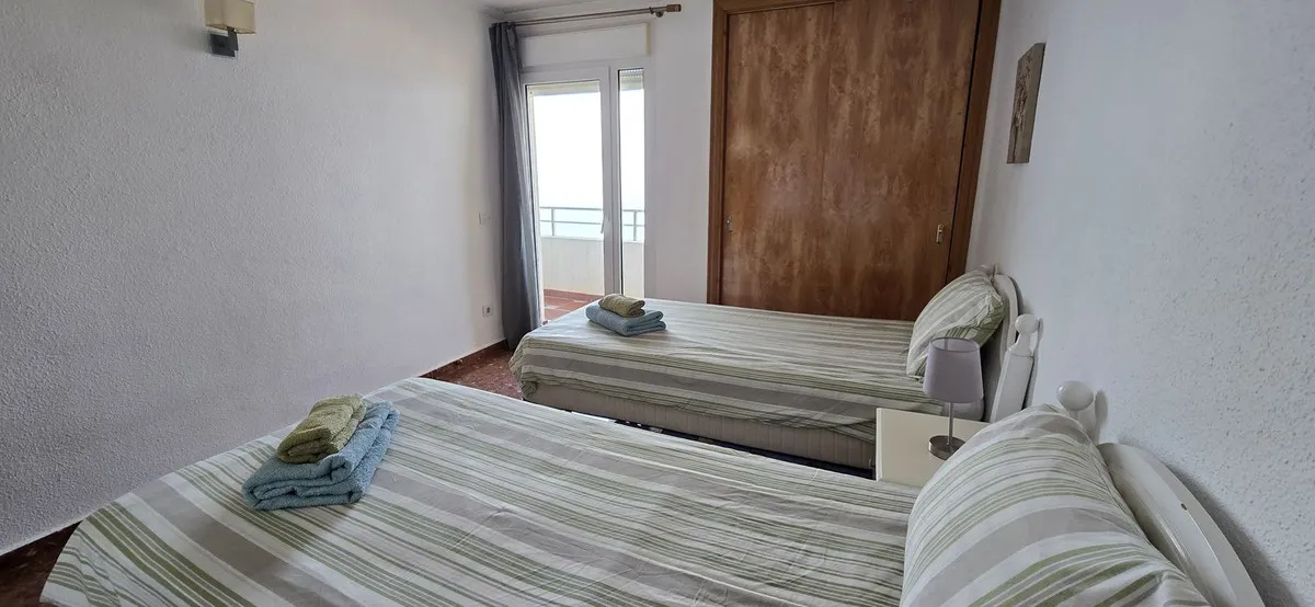 b6b67d01-f072-43df-b3e4-9e04ee38b7e8