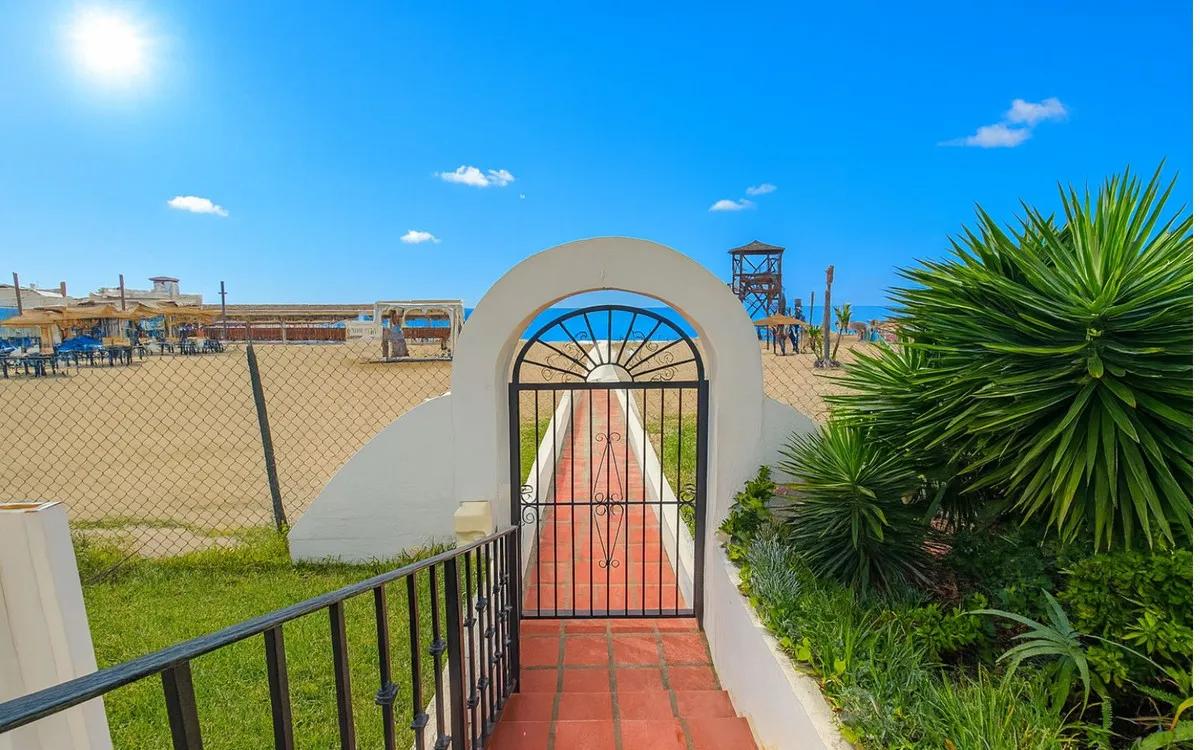 5bd30a6c-a680-46b0-85b9-a9565f9d5c32