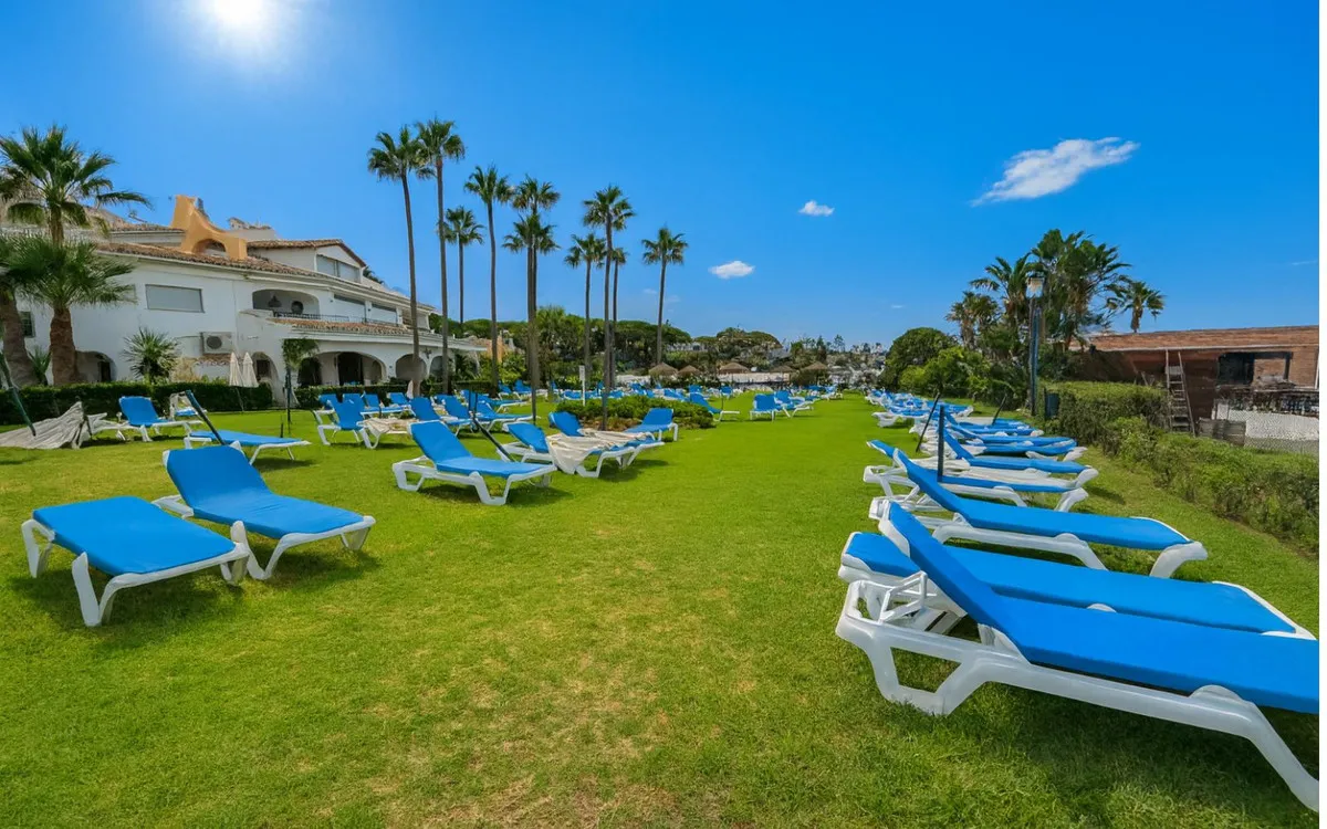 e1adf576-e70d-4d92-8f83-8713decccc74