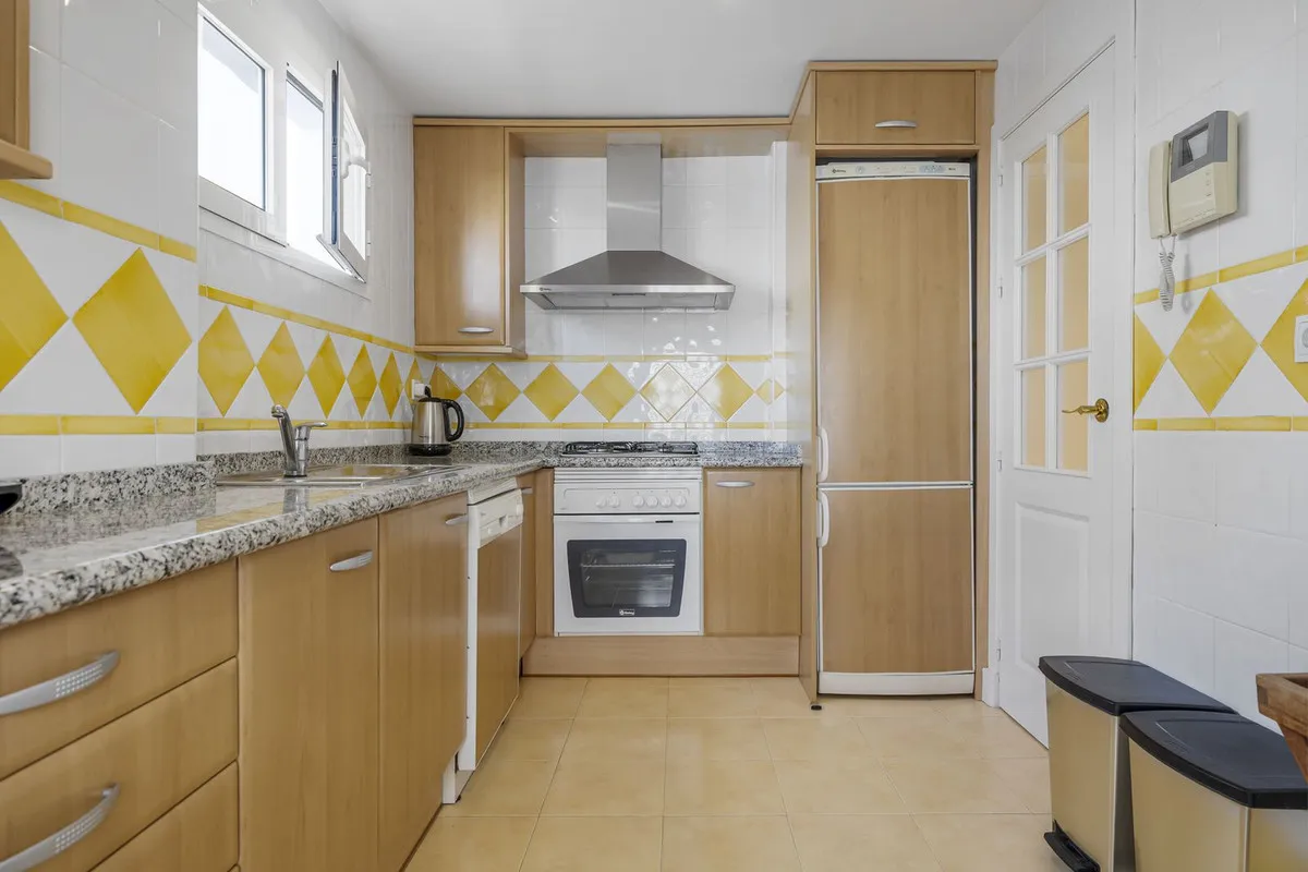 00341544-409c-4f80-ac5d-efa26c90bf89