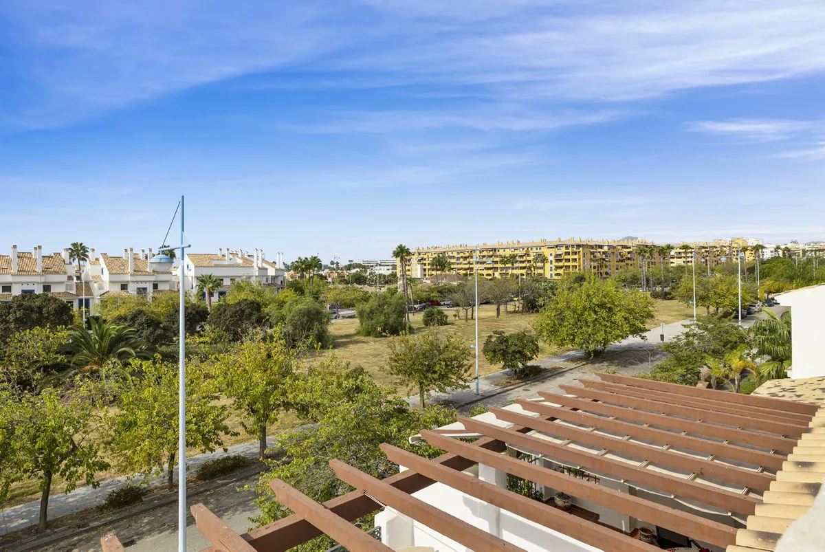 2cc9c3e7-3497-44ba-b353-7c827a2c7c25