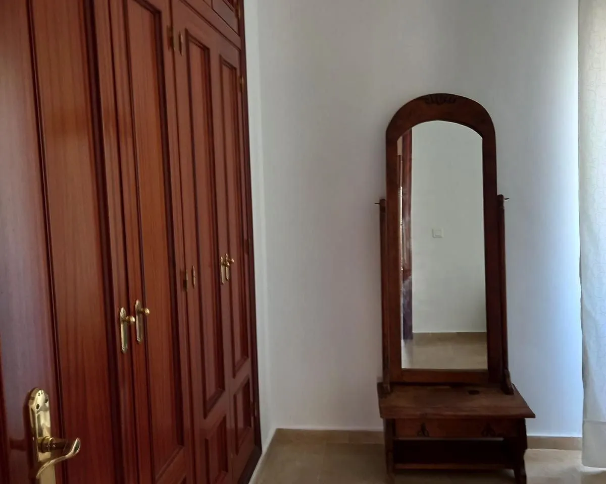 ea7d3a08-fce5-4a36-b2a8-42730de86eec