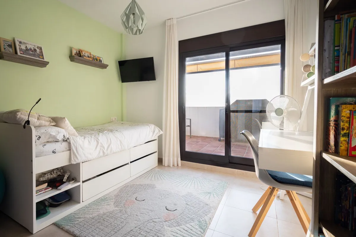 2ae68b89-071c-45e1-b4bd-6d918574857e