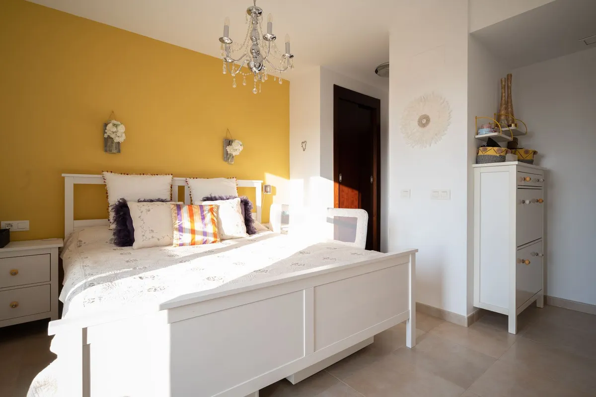 4d365796-e6e1-4b0e-9cca-24c32c1733be