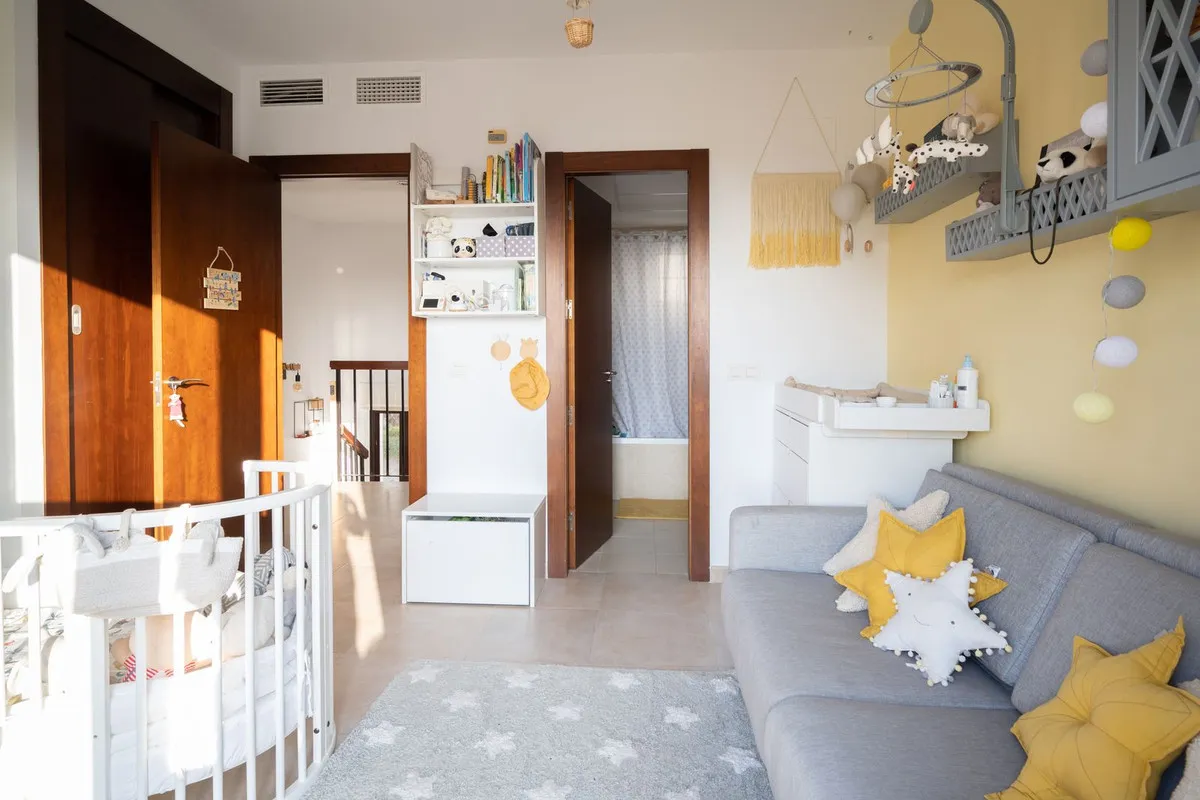 b4349825-211f-479c-9e1b-11a306c2651e