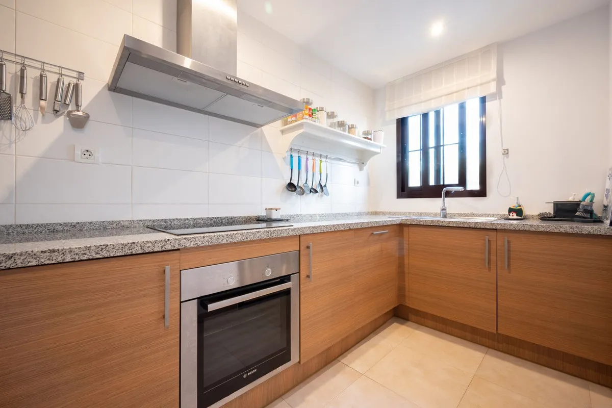 f5ae5b91-3d83-4d63-9b40-408f18723930