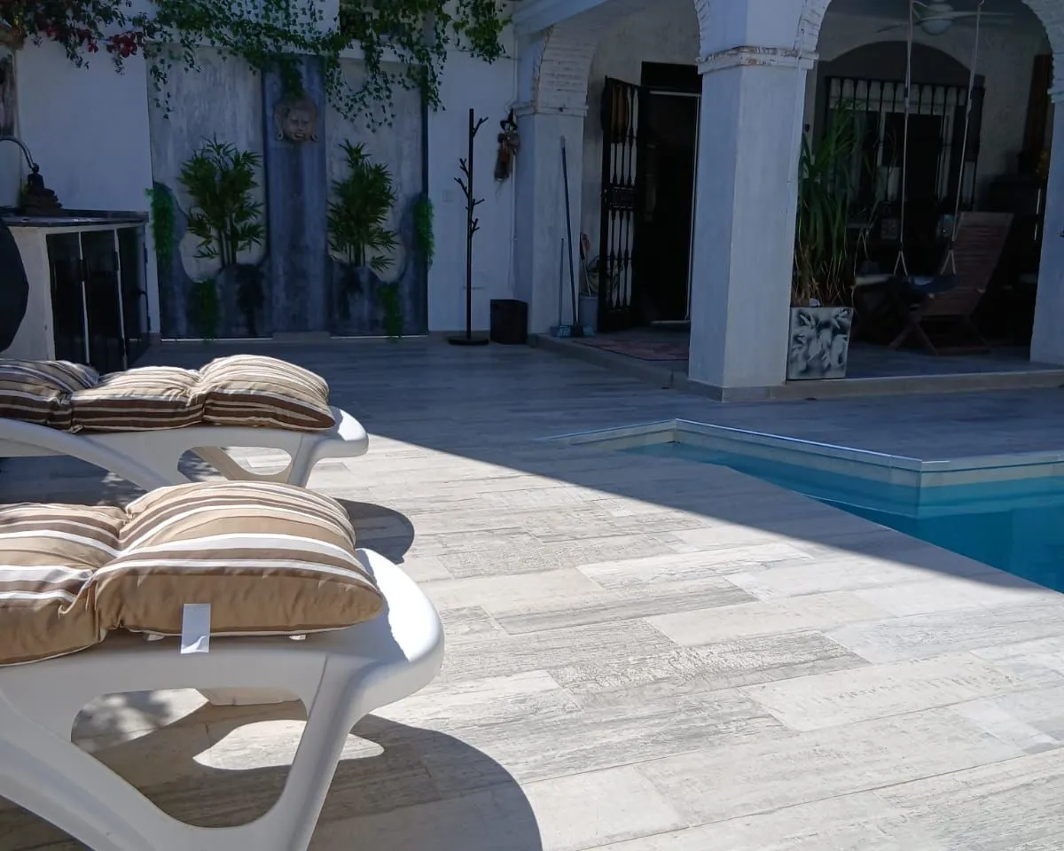 4ce1e047-1a36-4e44-a73a-c765bd64ee9b