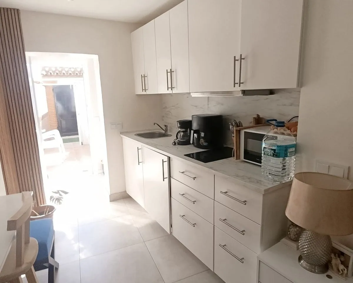 b579eba1-9d4d-4136-9dcb-689fc8885ab2