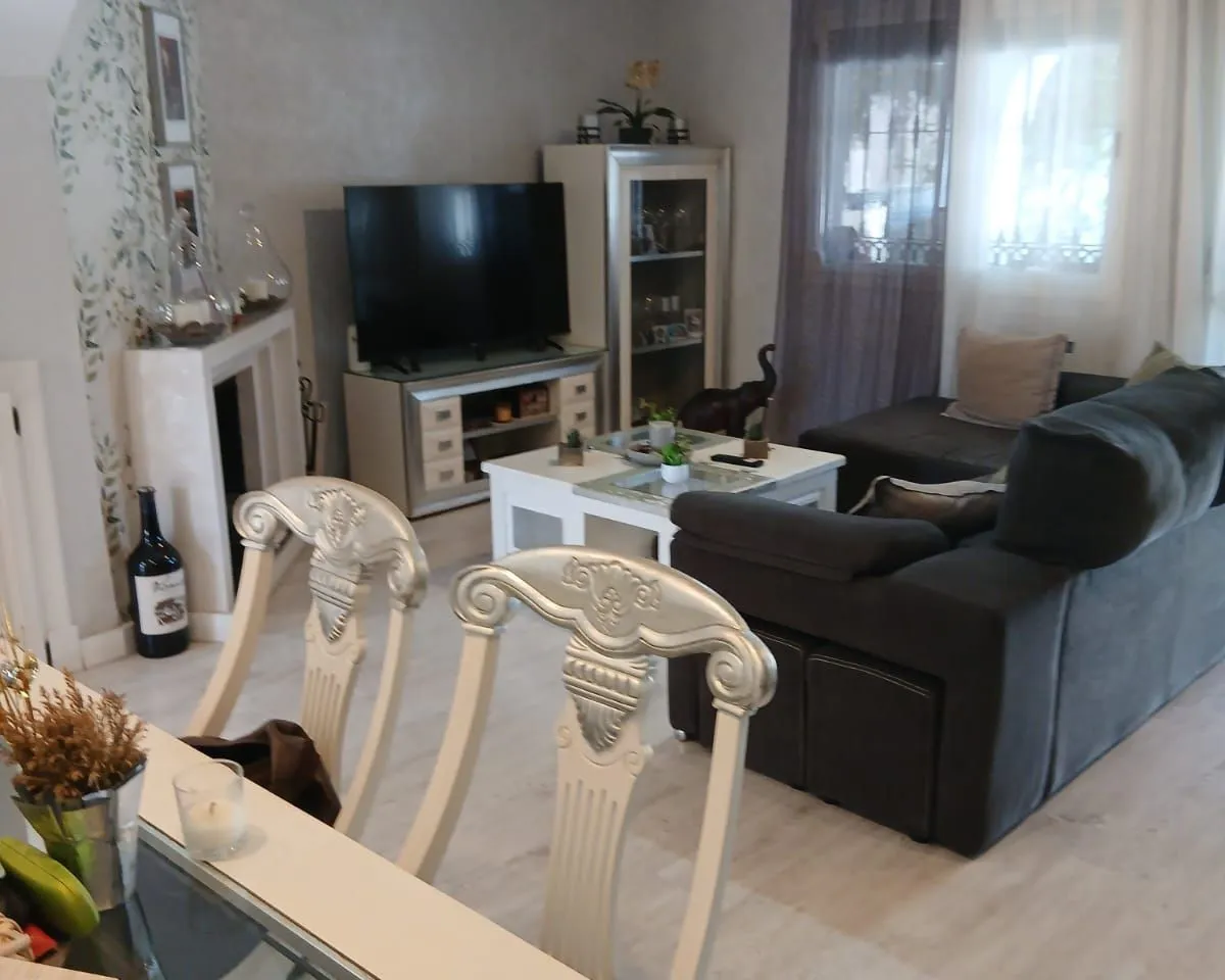 f70aaa11-813d-40db-83e0-c7a0523c2abe