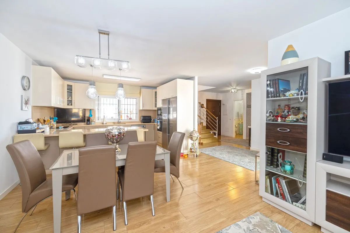 a1aec86f-f61a-470a-9fd1-2f842503d758