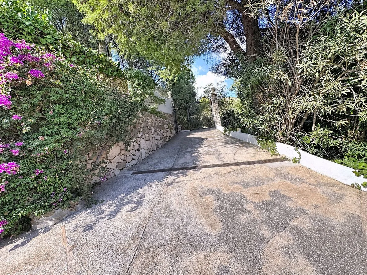 36837de1-fc85-45b8-b865-fc56b1ea81f3