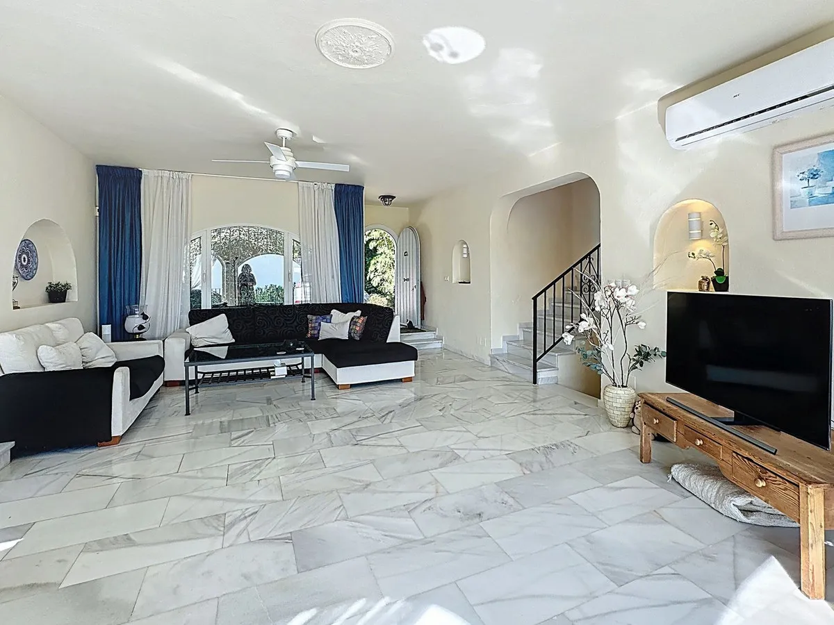 76cbd74d-8fa4-40b2-8f36-790bcf790619