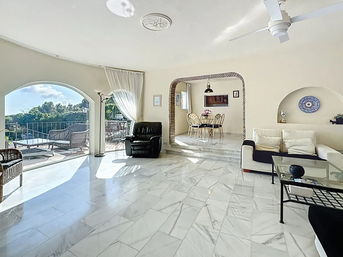 9096bc92-67cf-4c81-a8a4-a357414dd1fd