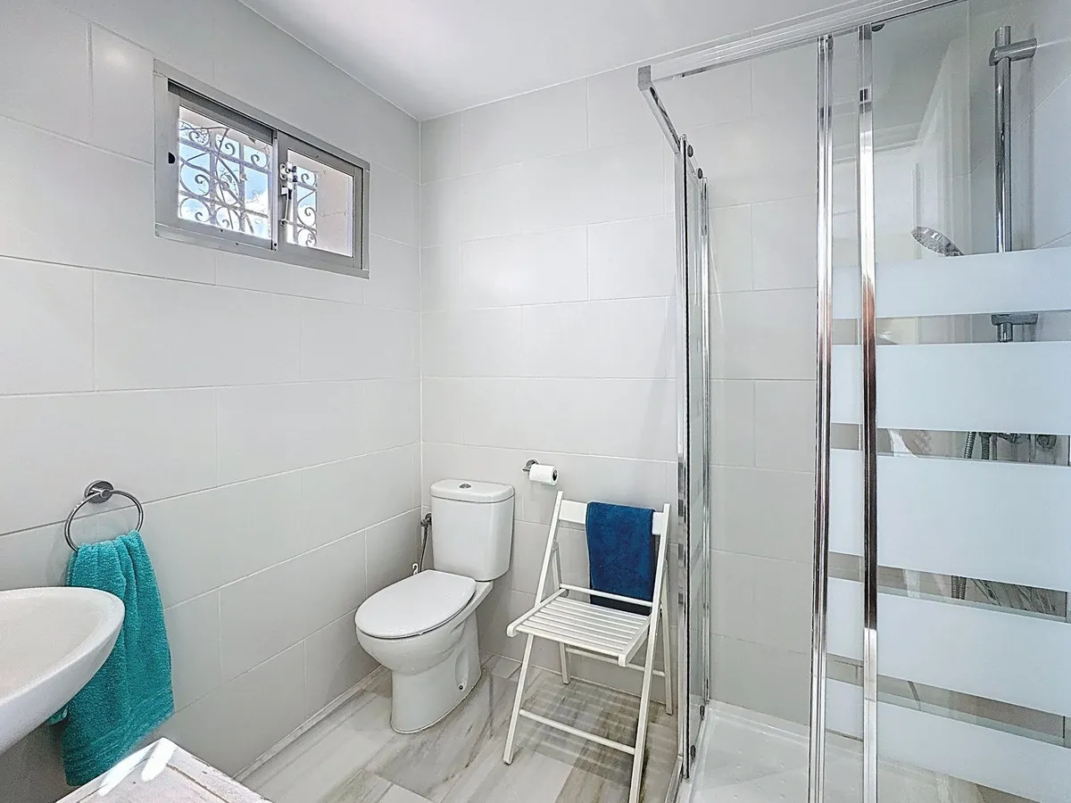 9f0f772a-83f9-4dae-8225-ce30e3826f05