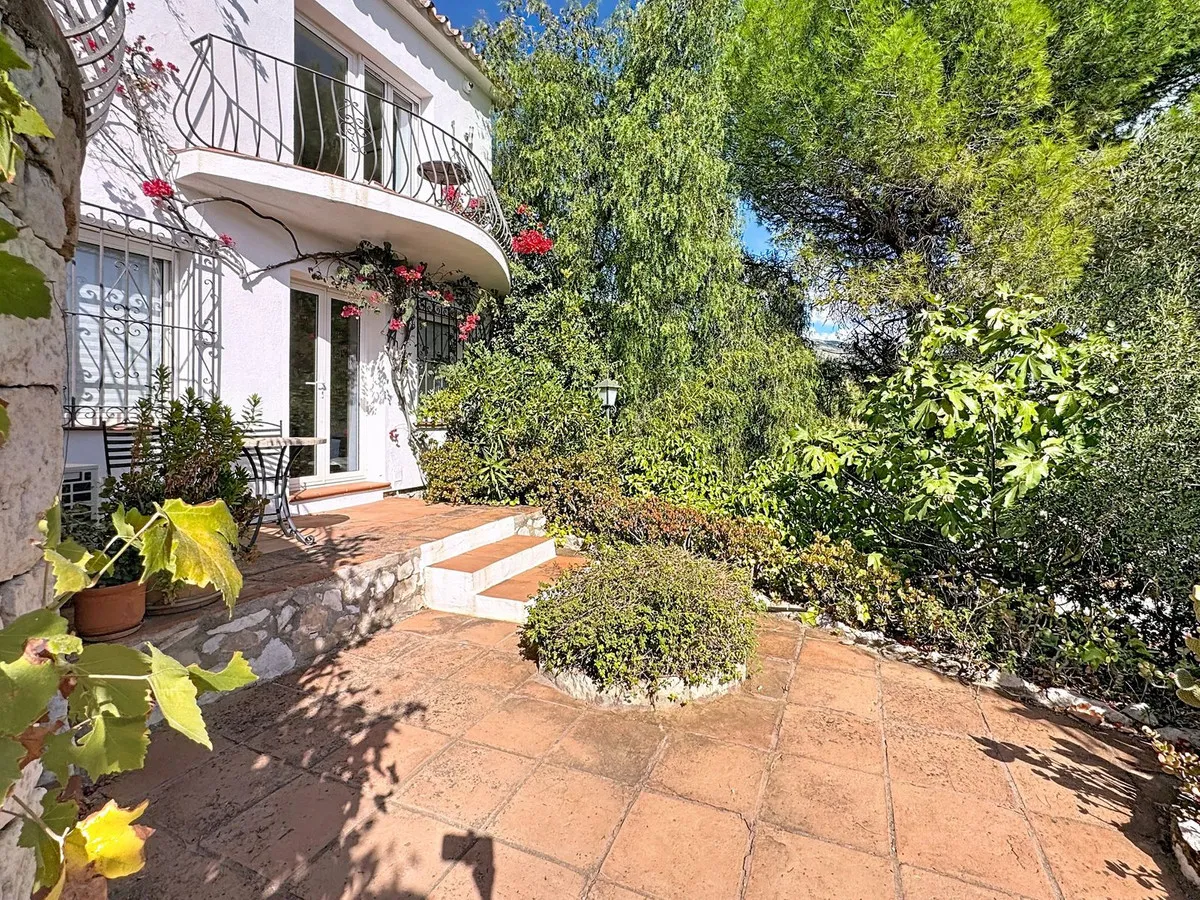 c00ff8b0-0f05-4357-bc99-974b71041f33