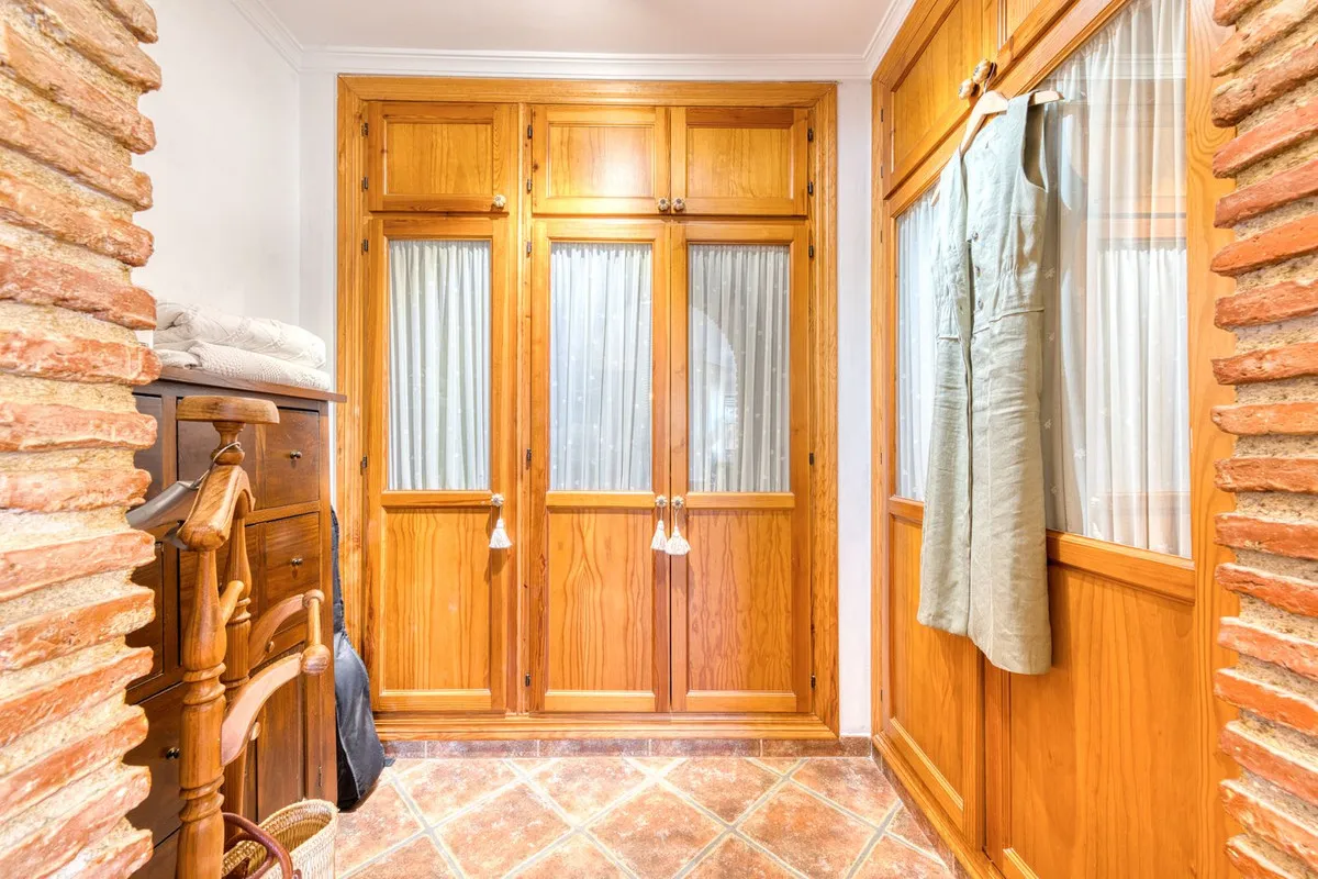 4af43f6c-6c9a-4be9-91dd-253c5df1e611