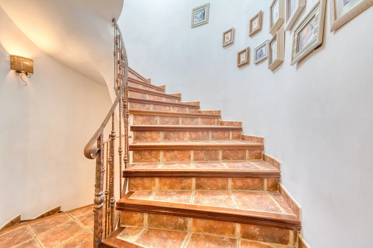 693e805b-8e79-4a30-8394-d0fbc8b7283b