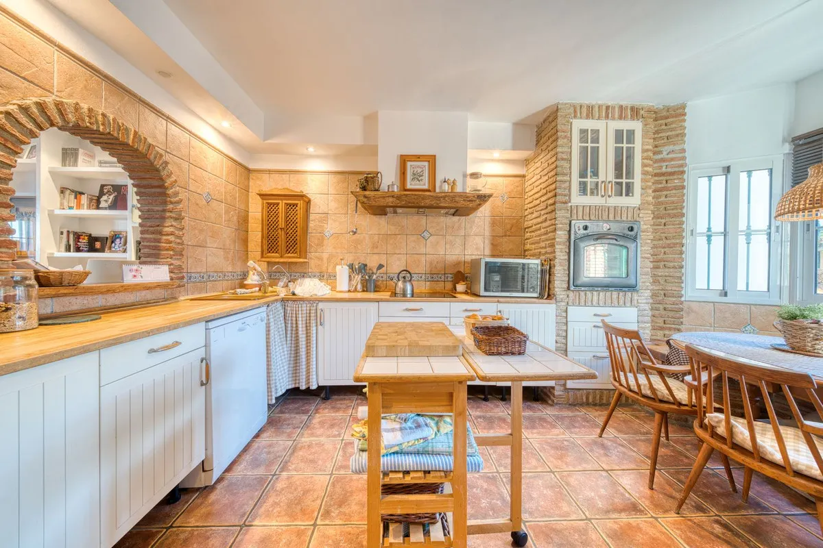 73ed724b-d769-4164-8336-be5ab7d552b9