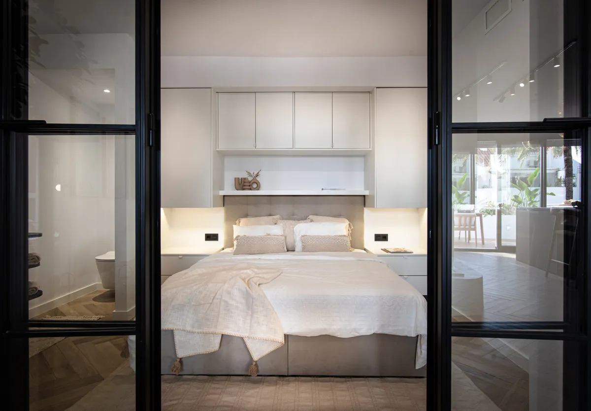 dda5a94d-1c89-418b-9929-1e51140b7235