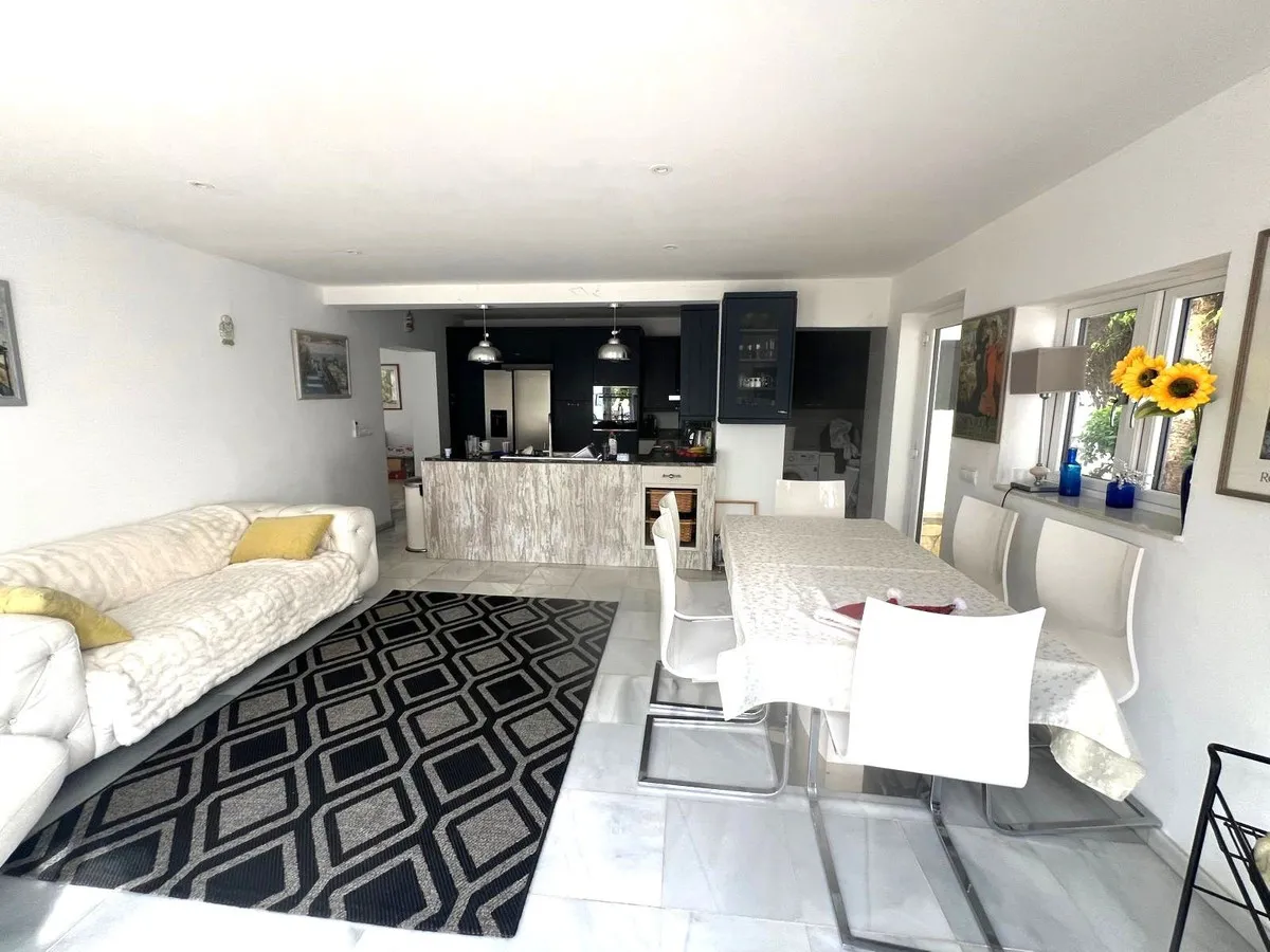 b9f18892-9fa1-45e3-8667-86891532fce4