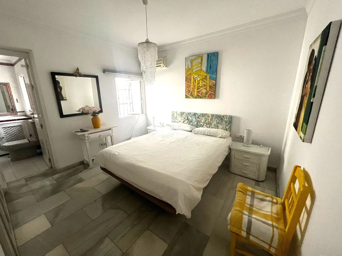 cbb0e8a8-499b-43f0-8d7a-b7c994976b43