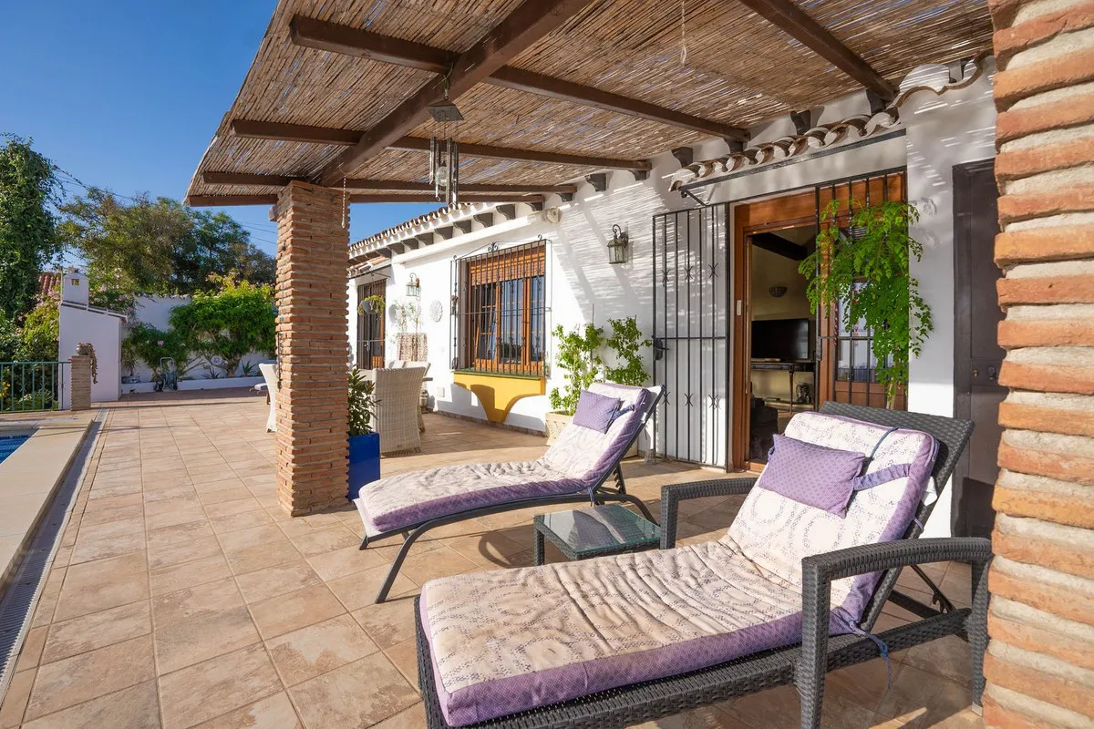 39b31b43-bf79-4369-8c28-c5bd6c3d3e0e