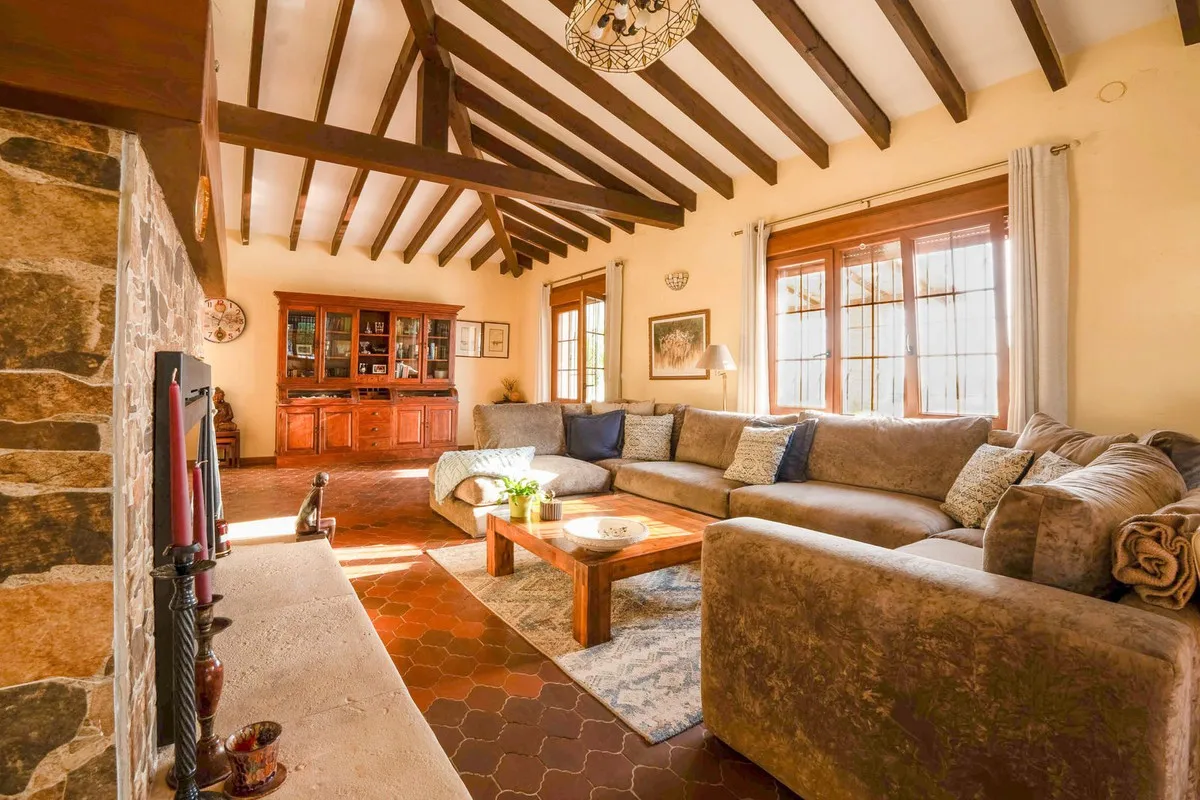 4a7645b5-1675-4d70-b6c4-1749f04a0306