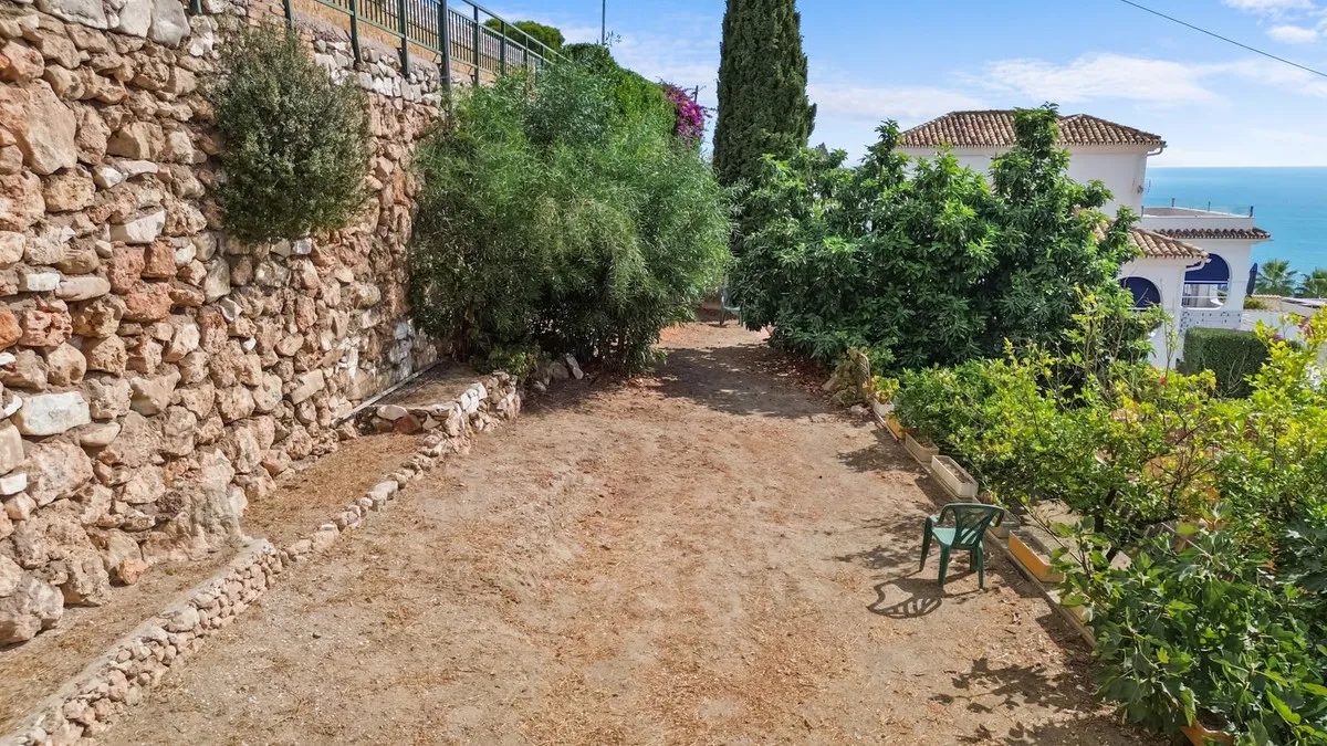 34df1e73-9b9a-414d-bff8-11a2aebf0133