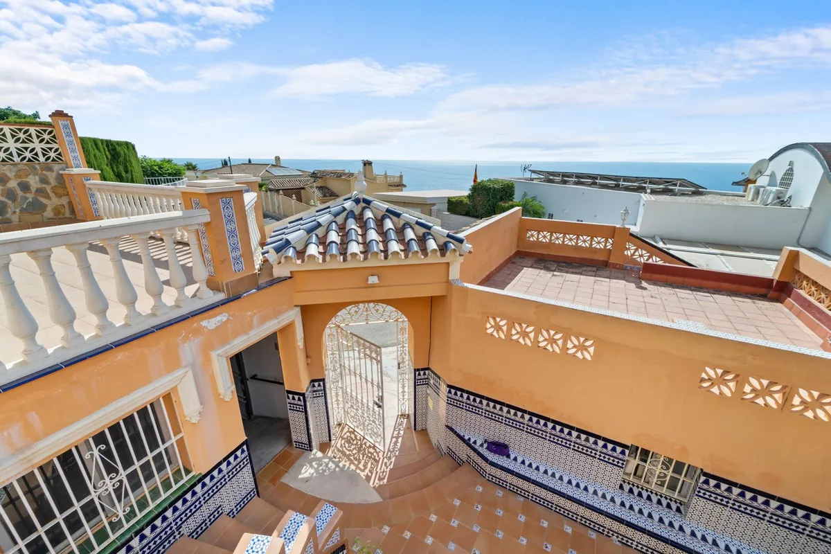 5766dbac-795c-44e6-bff7-5512c269a70c