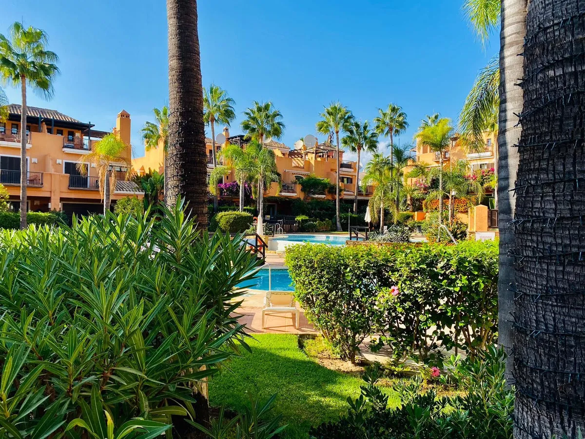 6d0569df-a246-4c89-a196-c244523cd25e