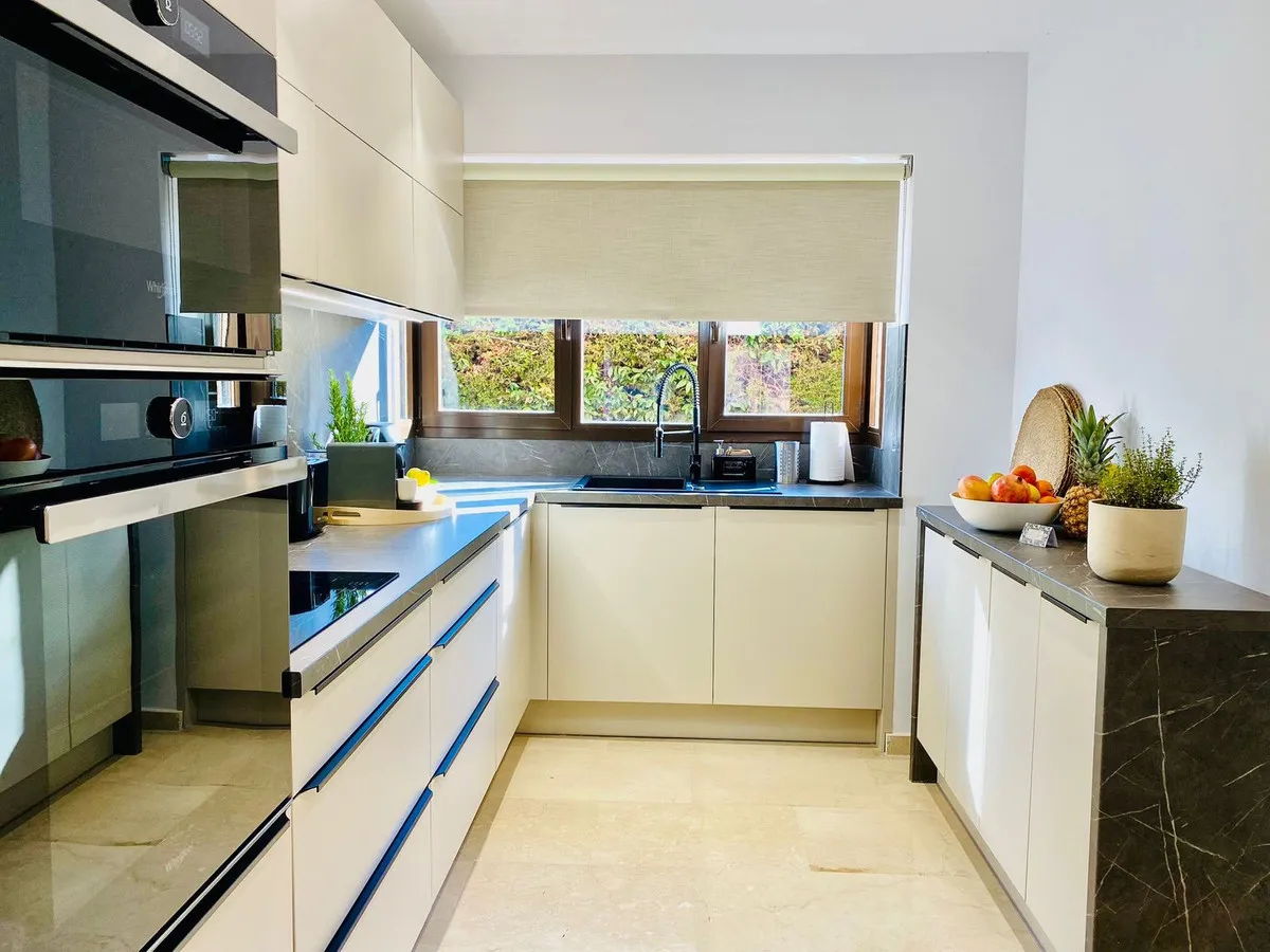 71513082-4674-48af-9d37-78894c2ae07f