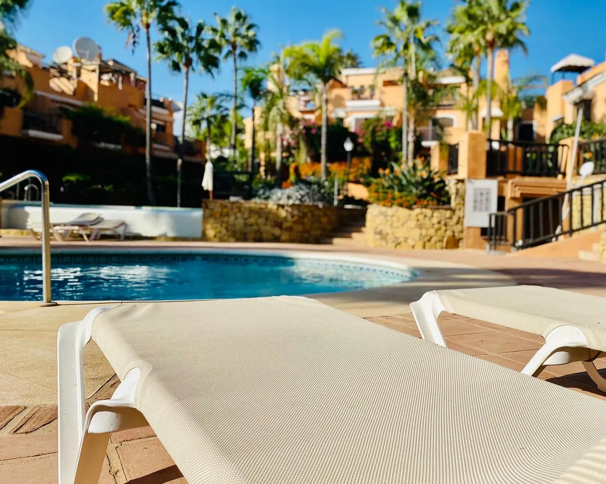 d6ba5403-1e91-408d-9583-77d2745d1efd