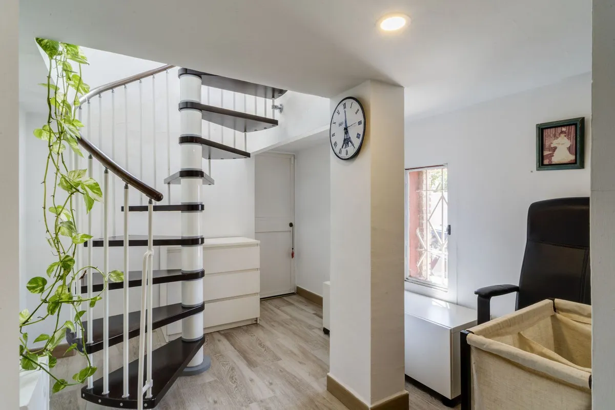 0c6778ed-e4b0-40df-90a7-6c9768d9232b