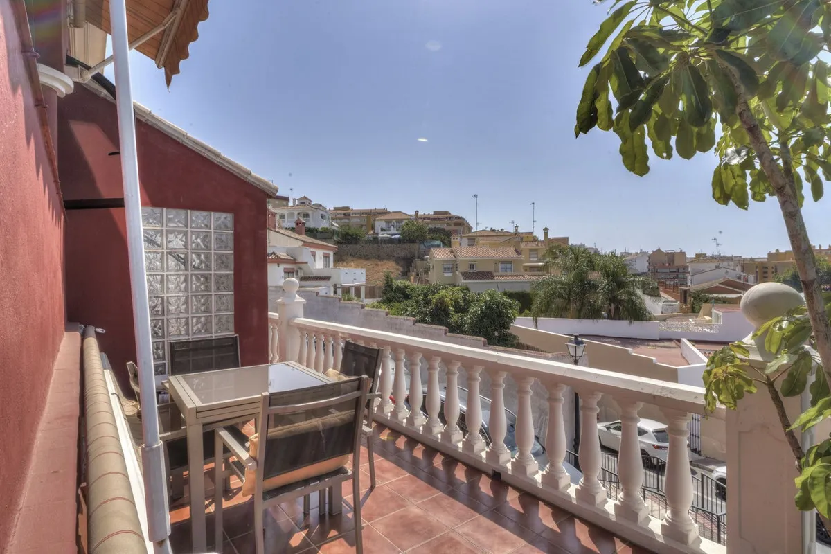 313c46d6-e76c-4210-a355-10e69a521049